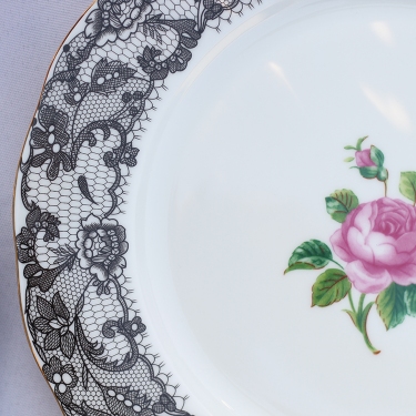 England Luxury Lace Tea Cups - Image 6